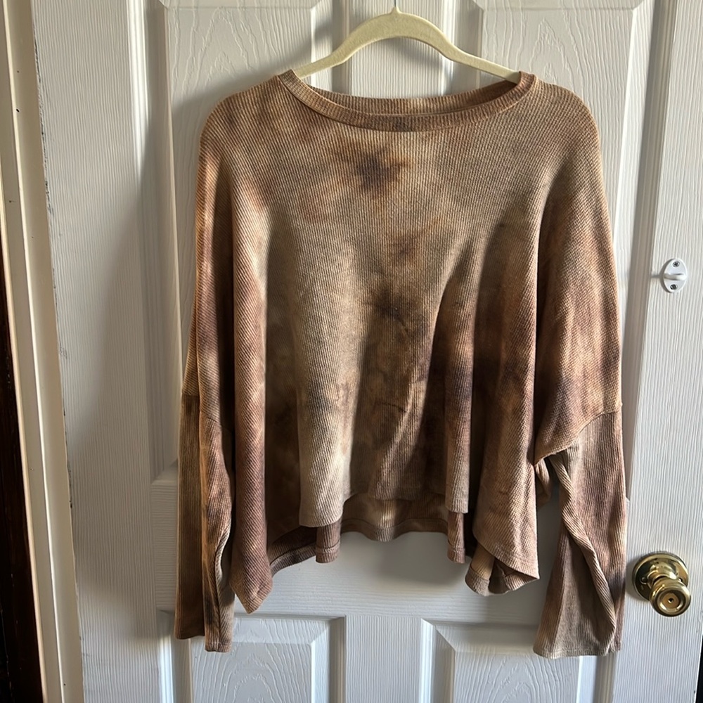 Cropped Long Sleeve Brown Top